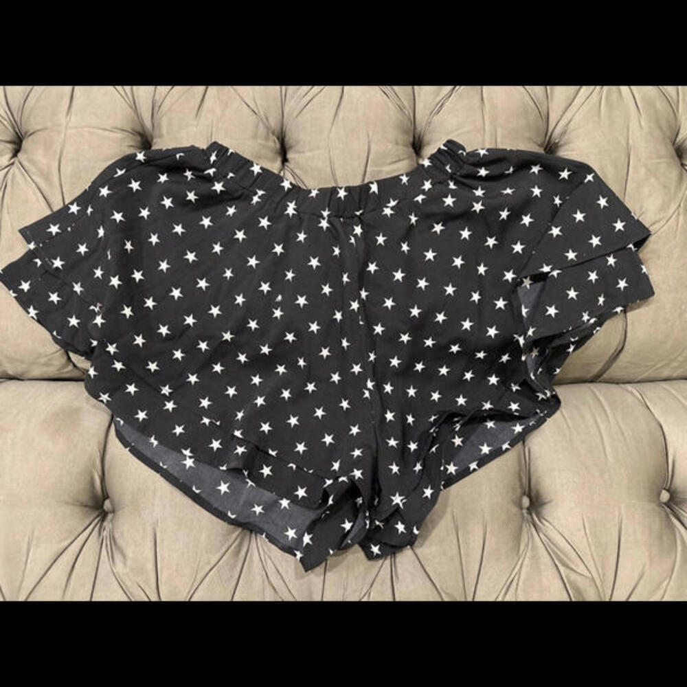 Nasty Gal shorts with nice pattern design